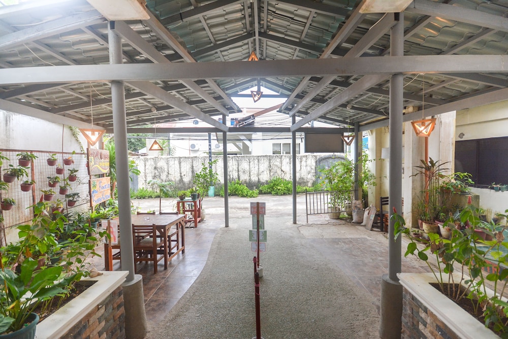 Boracay Breeze Resort 33/36
