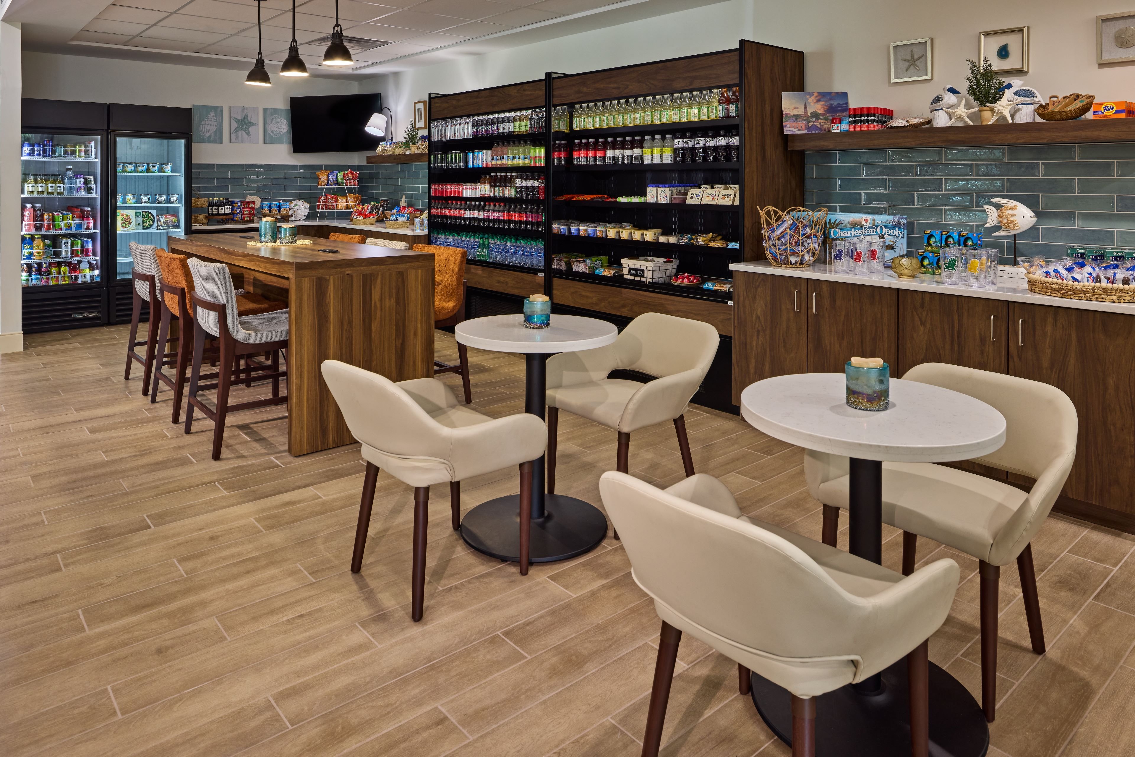 Holiday Inn Express & Suites Charleston Dwtn - Westedge, an IHG Hotel 22/34
