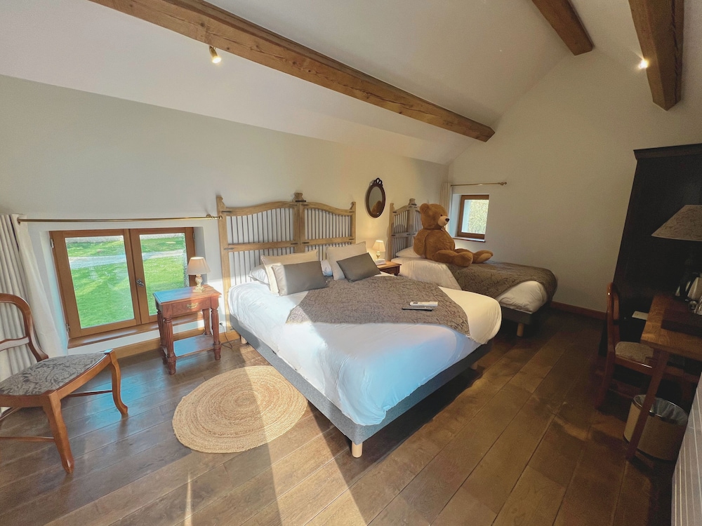 Chateau de Challanges 12/70