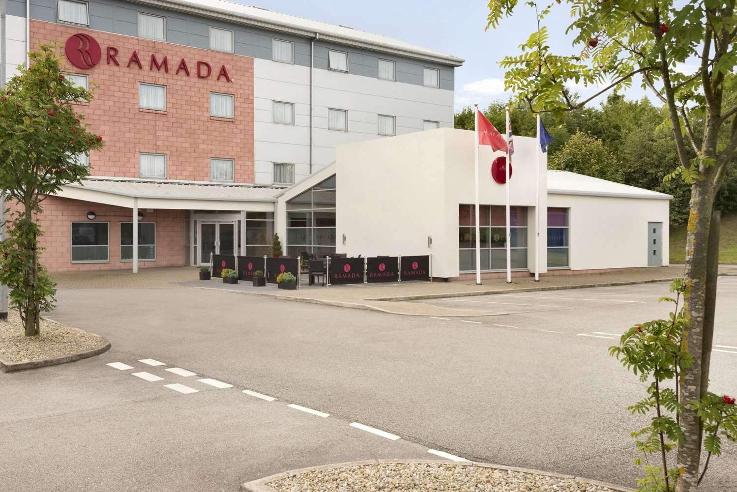 Ramada by Wyndham Wakefield 2/33