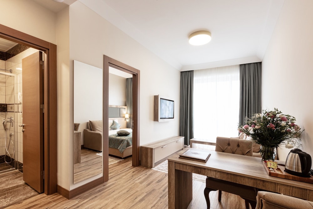 Mari Suites Hotel 55/63
