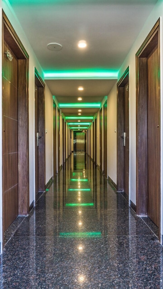 Hotel Suktara International 35/49