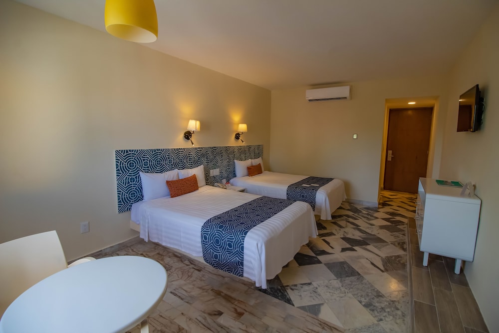 Oceano Palace Beach Hotel 9/50