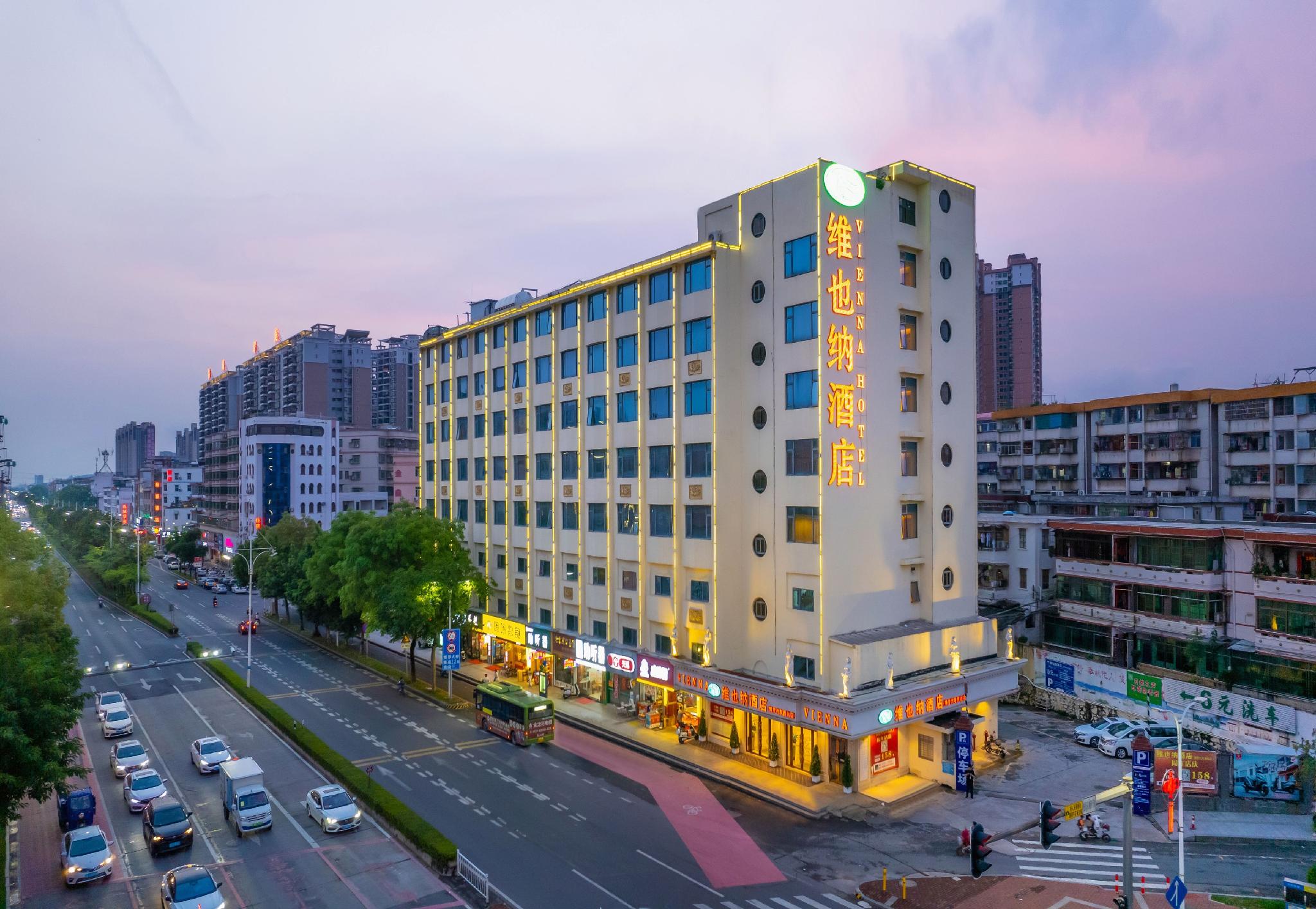 Vienna Hotel (Bolo West Bus Station) 5/41