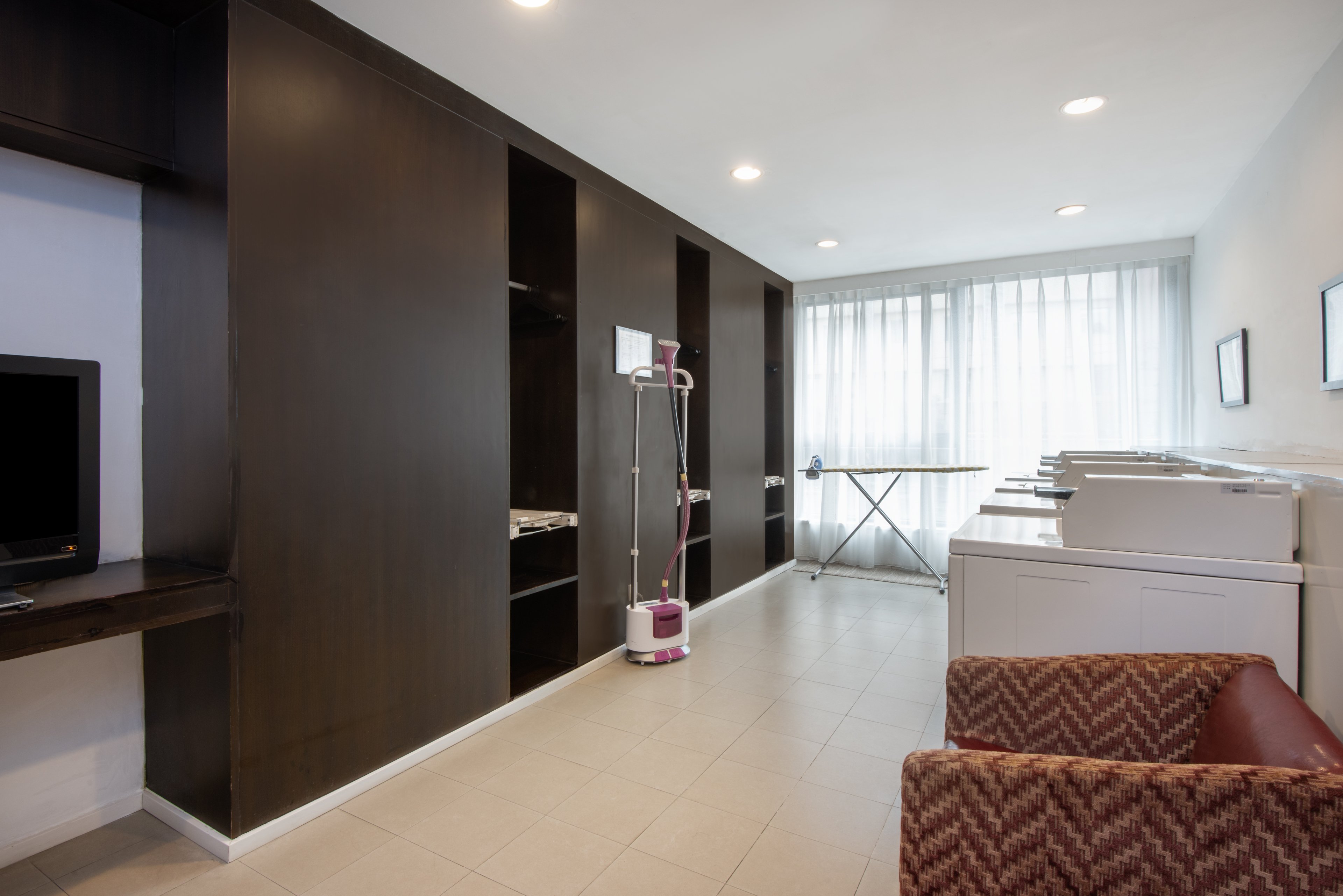 Holiday Inn Express Chengdu Gulou 48/72