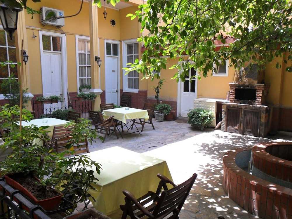 Antikhan Hotel 6/49