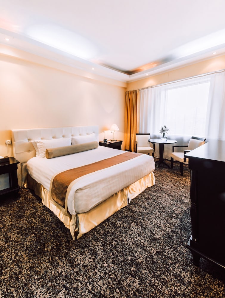 Chinggis Khaan Hotel 17/66