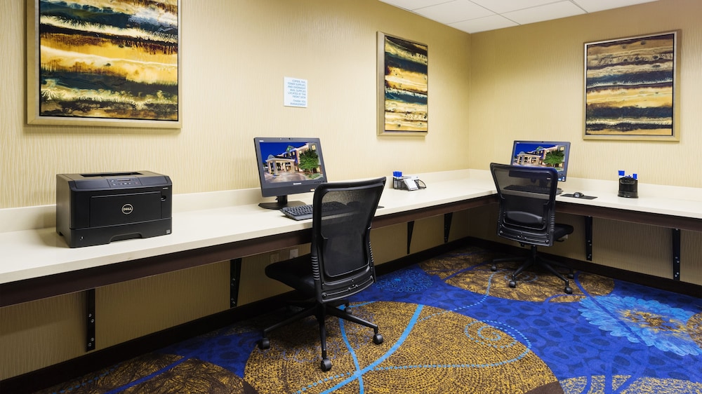 Holiday Inn Express Hotel And Suites Midland Loop 250 58/71