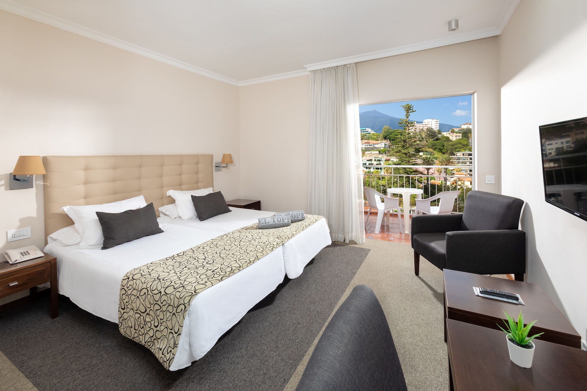 Room, Single, Twin Beds, Teide View