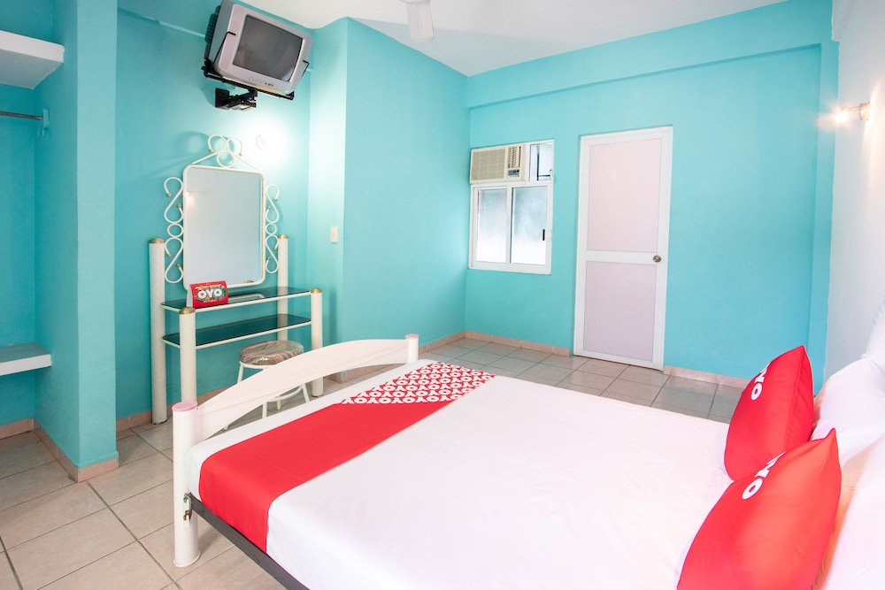 OYO Hotel Estacion 28/42