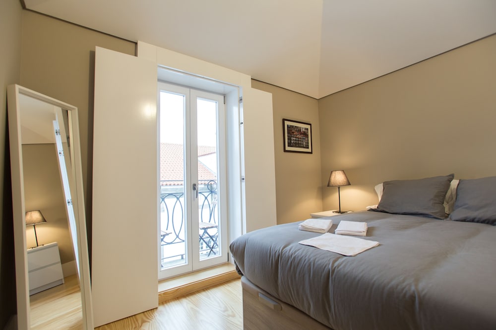 1 BEDROOM, DELUXE, APARTMENT, CITY VIEW