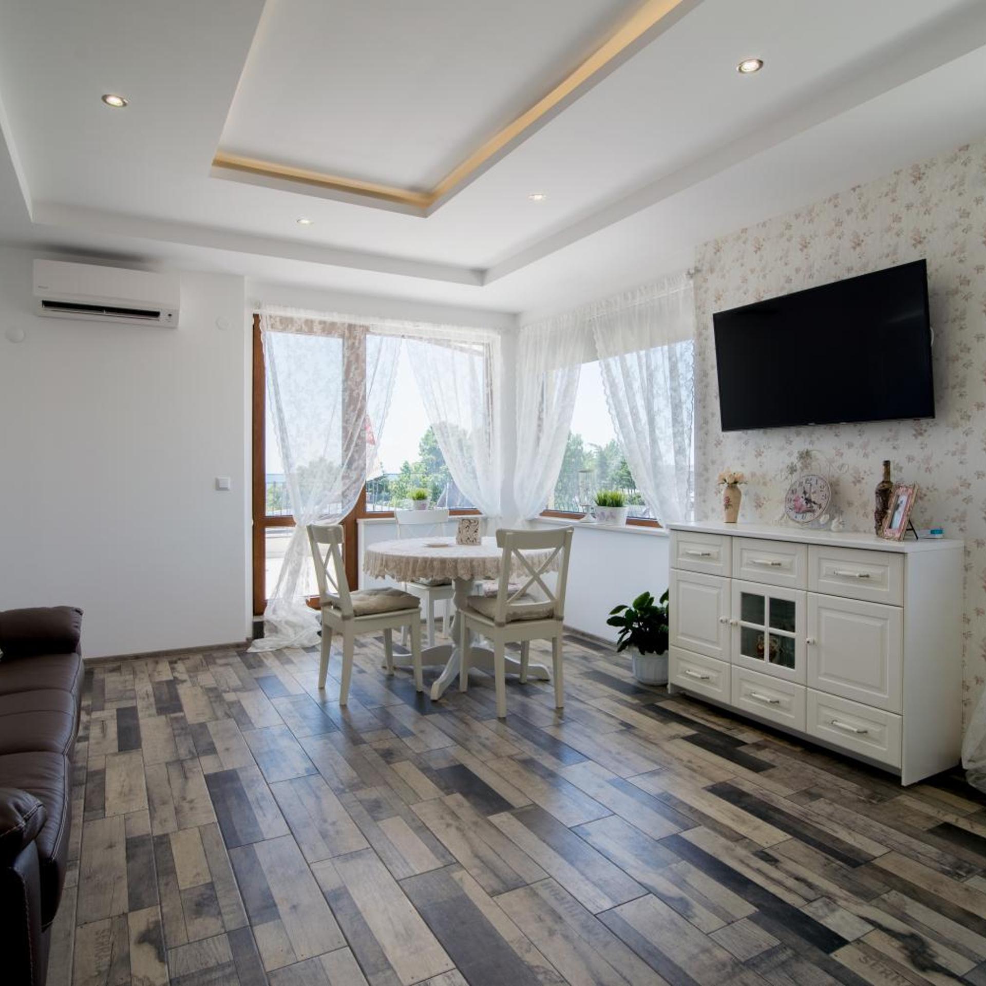 Atlant Hotel 34/50
