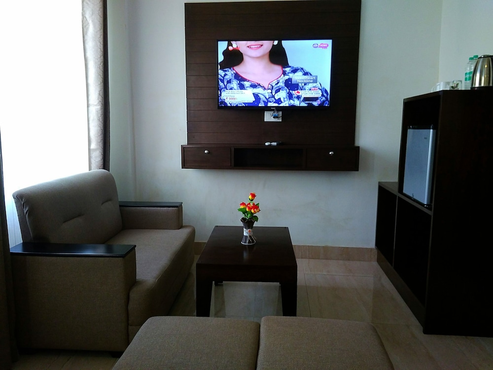 Hotel Holiday Hill 26/50