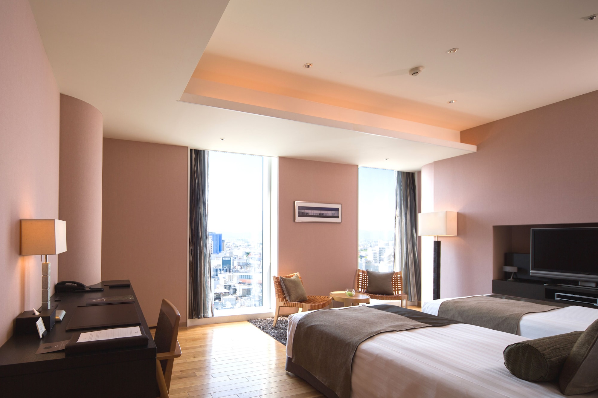 Deluxe, Twin Beds, Executive Level