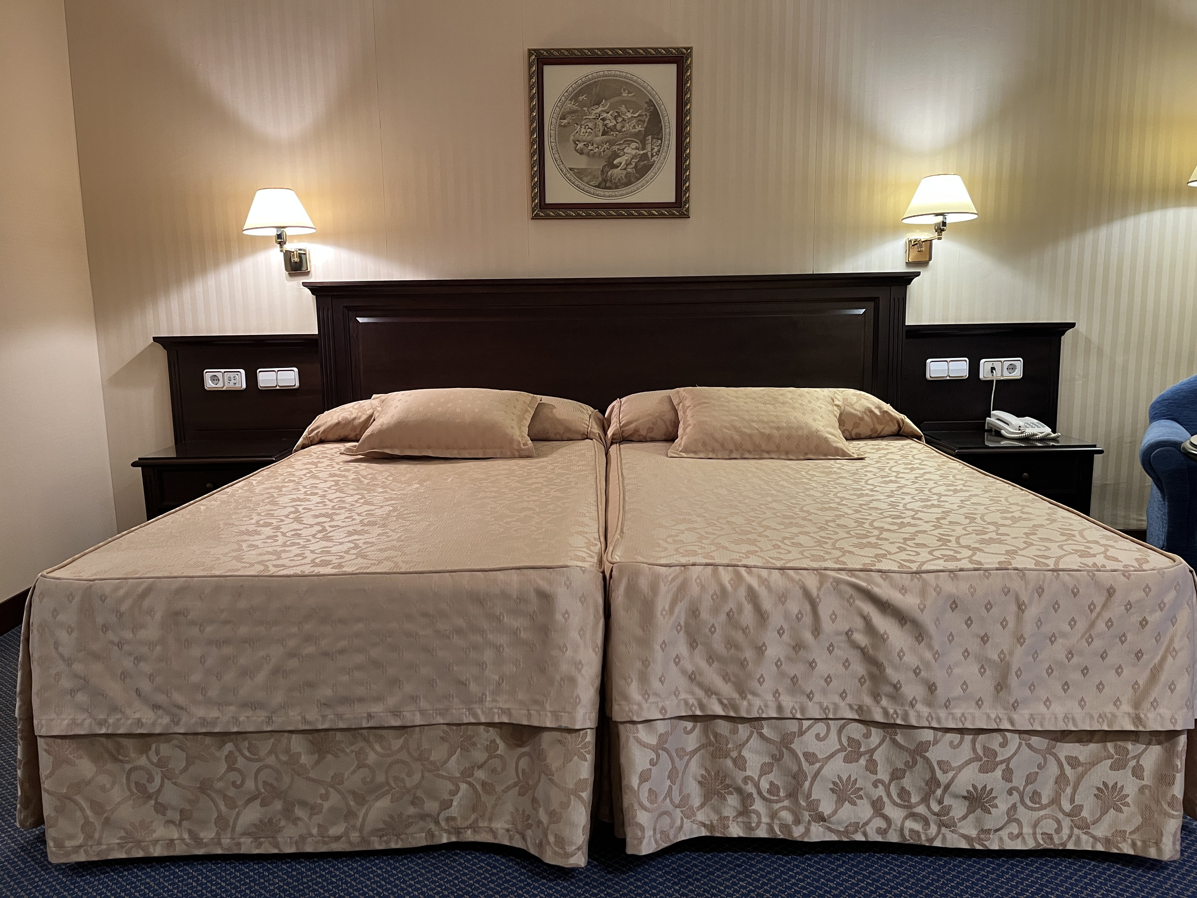 Hotel Sercotel Santiago 24/36