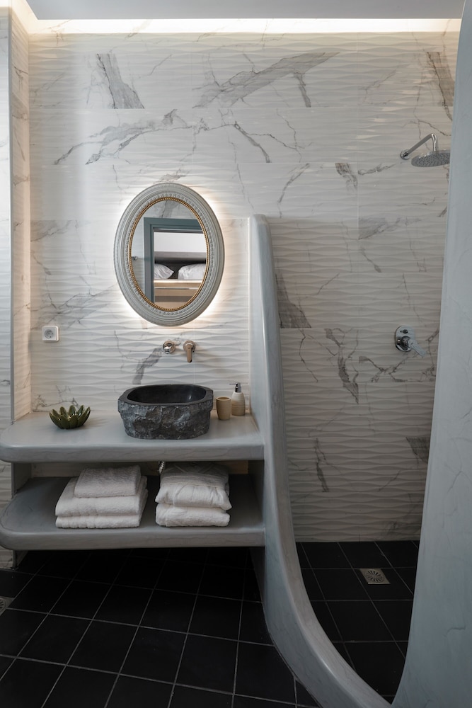 Amara Suites Santorini 4/50