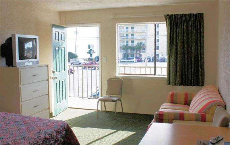 The Flamingo Hotel and Tower 32/50