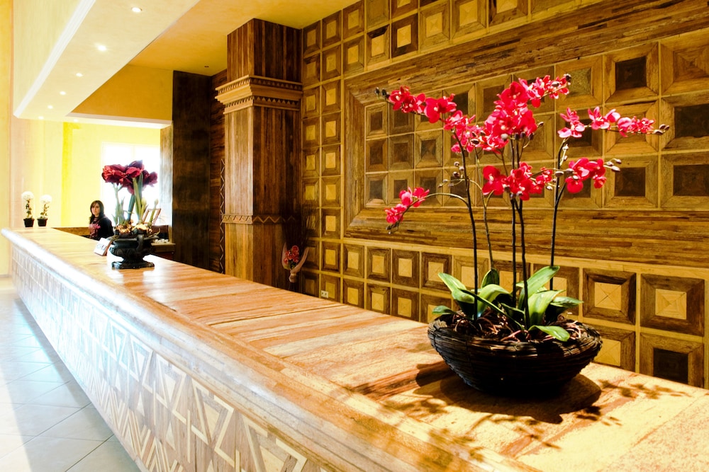 ZITA BEACH RESORT 6/50