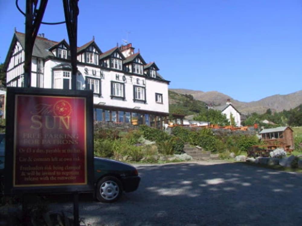 Sun Hotel 38/46