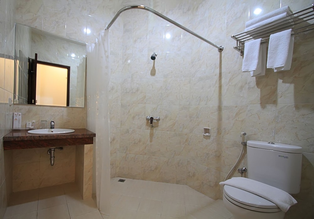 Maesa Hotel 8/22