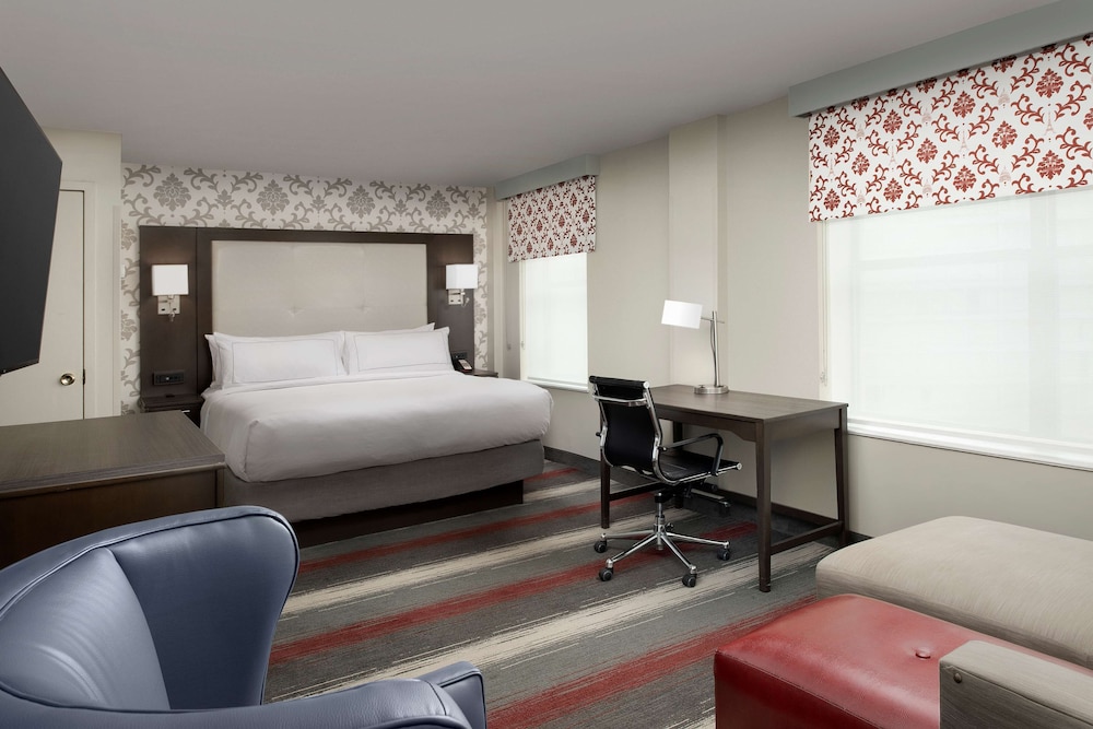 West End Washington Dc Tapestry Collection By Hilton 18/46