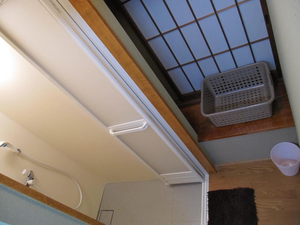 Dyeing And Hostel Nakashimaya - Caters To Women 12/55