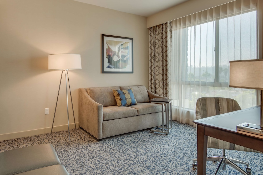 Hampton Inn And Suites Los Angeles Glendale 46/75