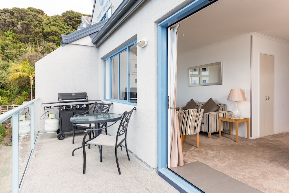 Blue Pacific Apartments 40/70