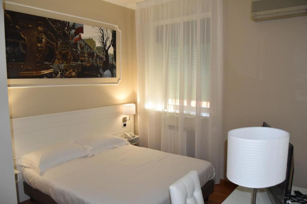 Centrum Hotel Catania 19/45