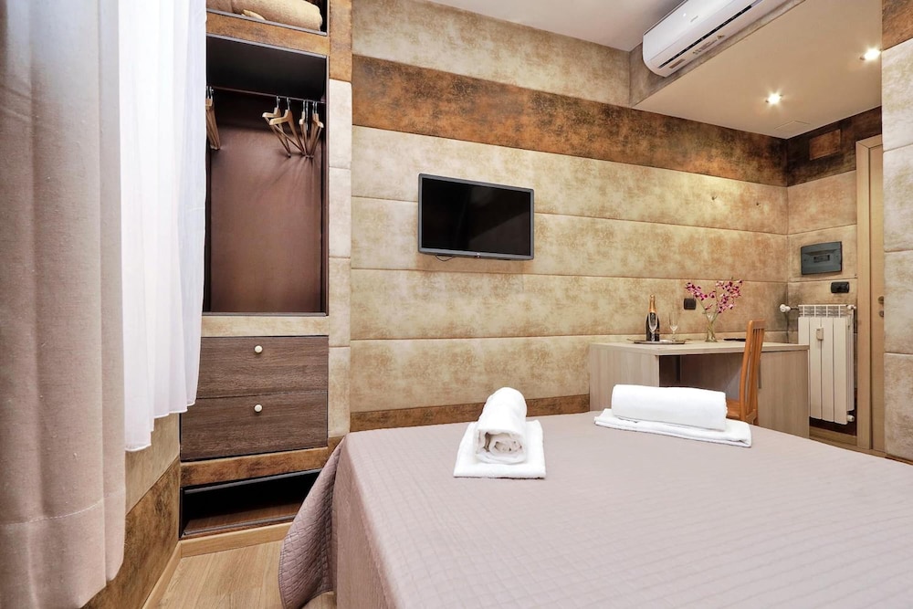 Gialli Vatican Guesthouse 36/50