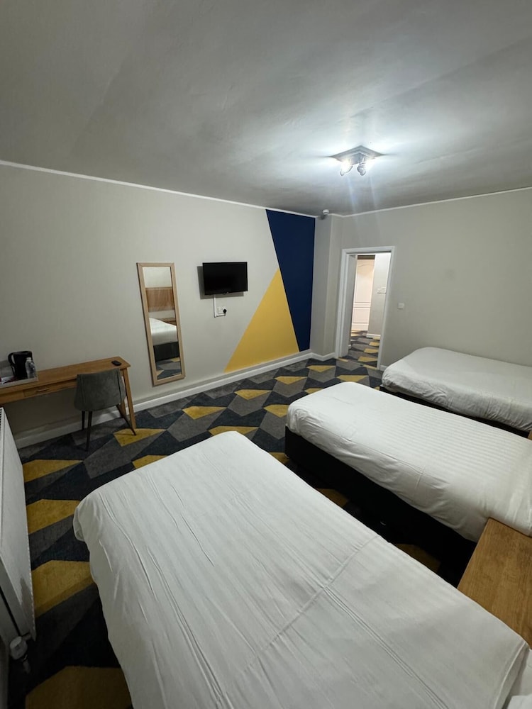 OYO Weaste Hotel 16/50