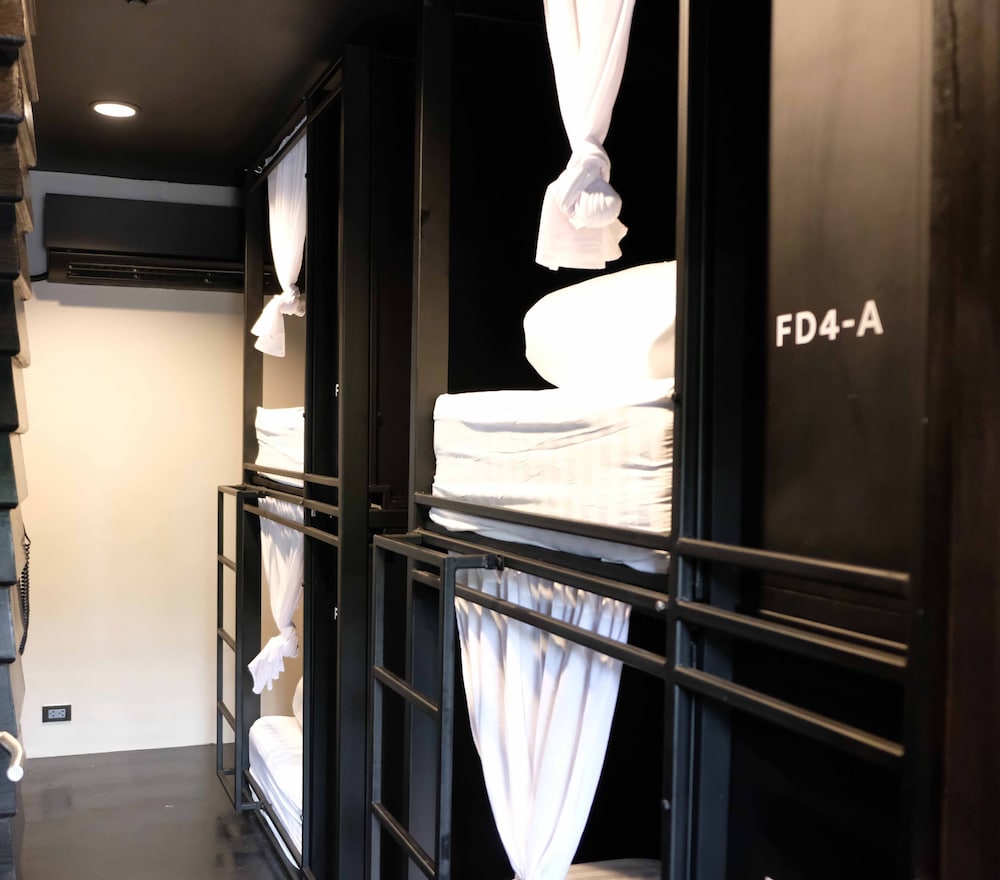 Kloem Hostel - Adults Only 12/67