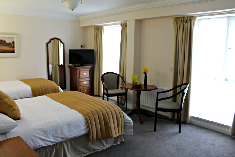 The Central Hotel Donegal 15/64