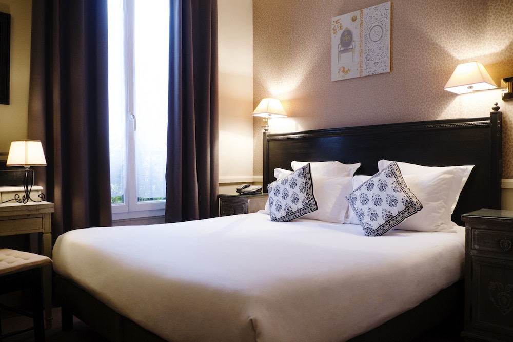 HOTEL DE LA MOTTE PICQUET 21/56