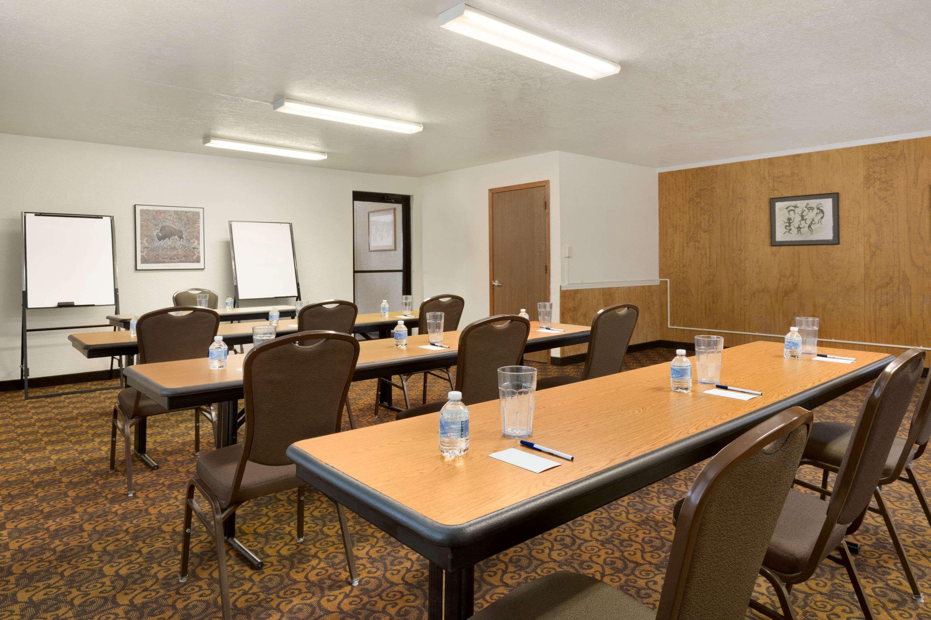 Travelodge by Wyndham Belen 28/30