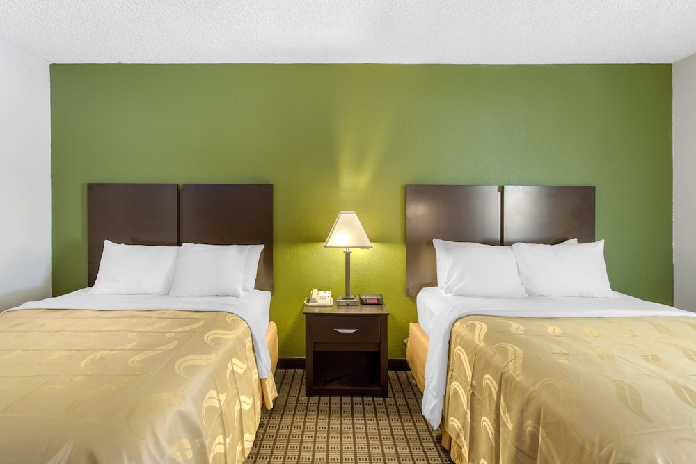 Quality Inn Stateline 10/33