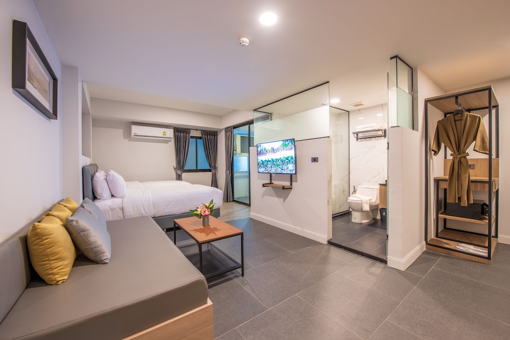 Mayson Place Hotel 13/30