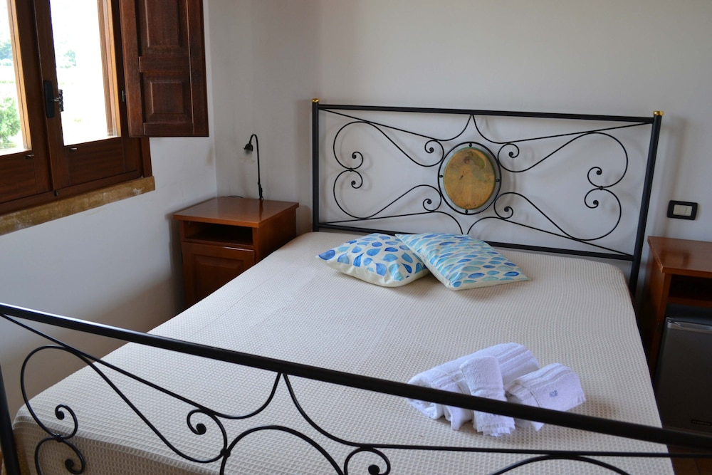 Baglio Cofano Rooms And Relax 13/39
