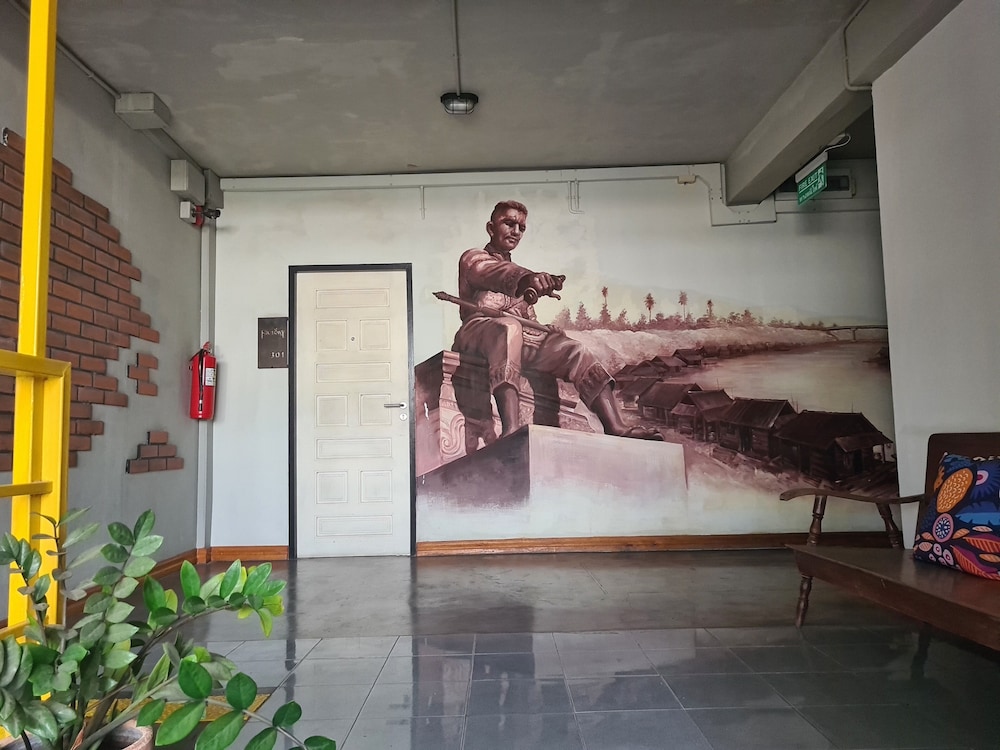 The 8 Factory Hostel Phitsanulok 12/69