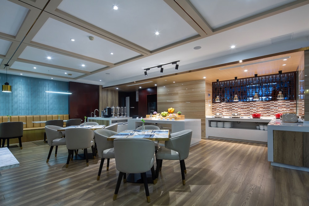 Shama Heda Serviced Apartments 37/43