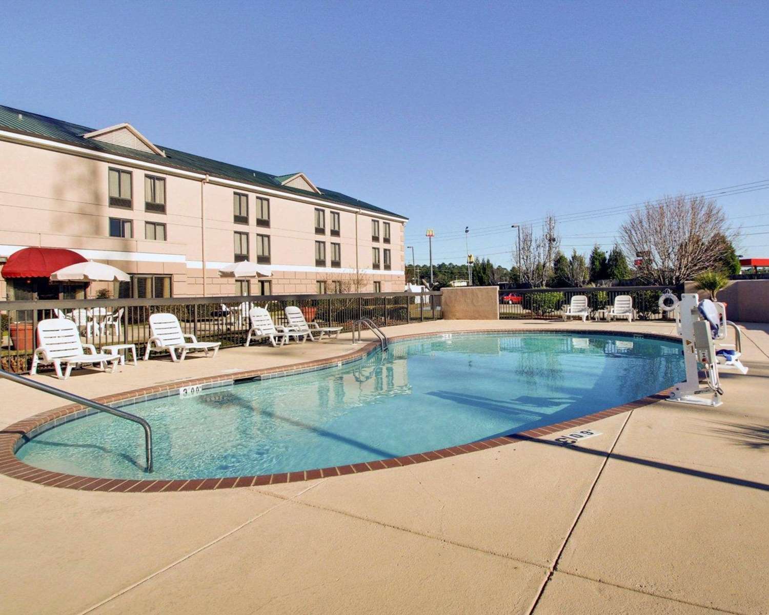 Comfort Inn & Suites Moss Point Pascagoula 4/40