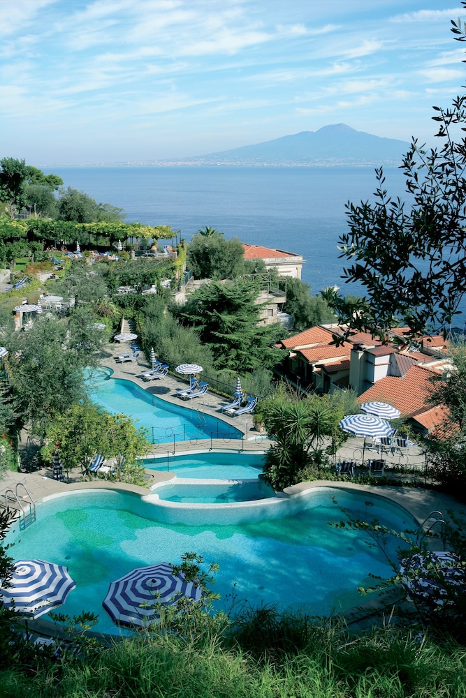 Grand Hotel Capodimonte in SORRENTO