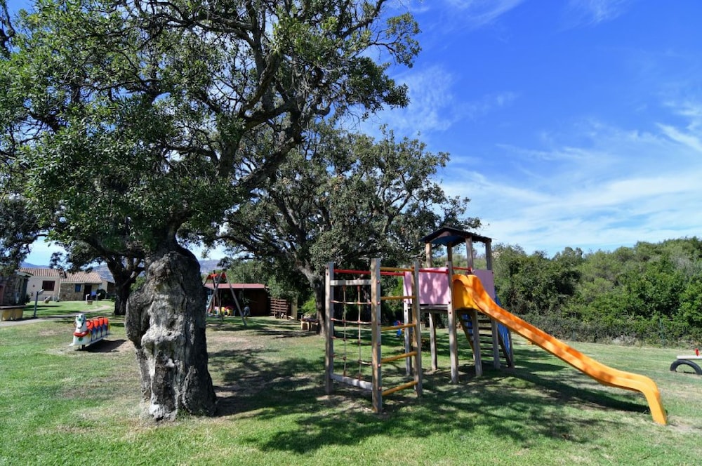 Li Suari Club Village 24/50