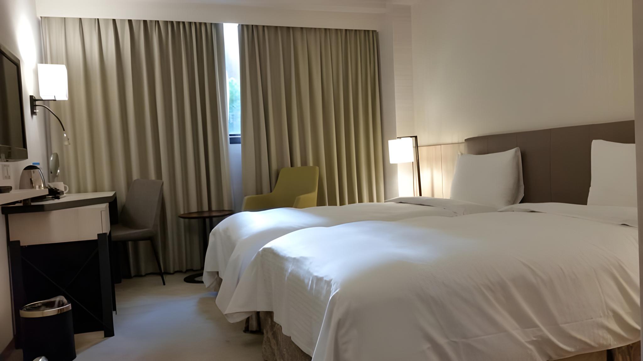 Room, Twin Beds, Guest House