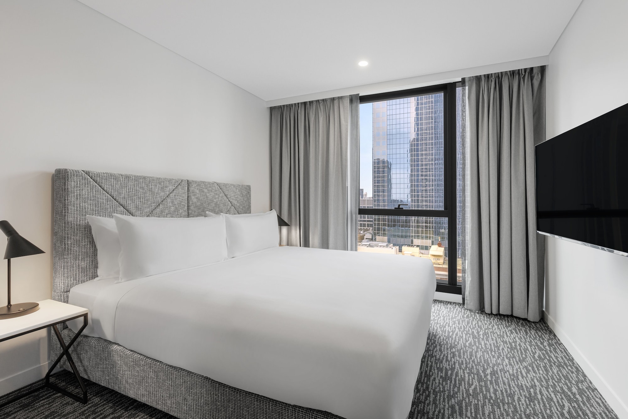 2 BEDROOMS, SUITE
