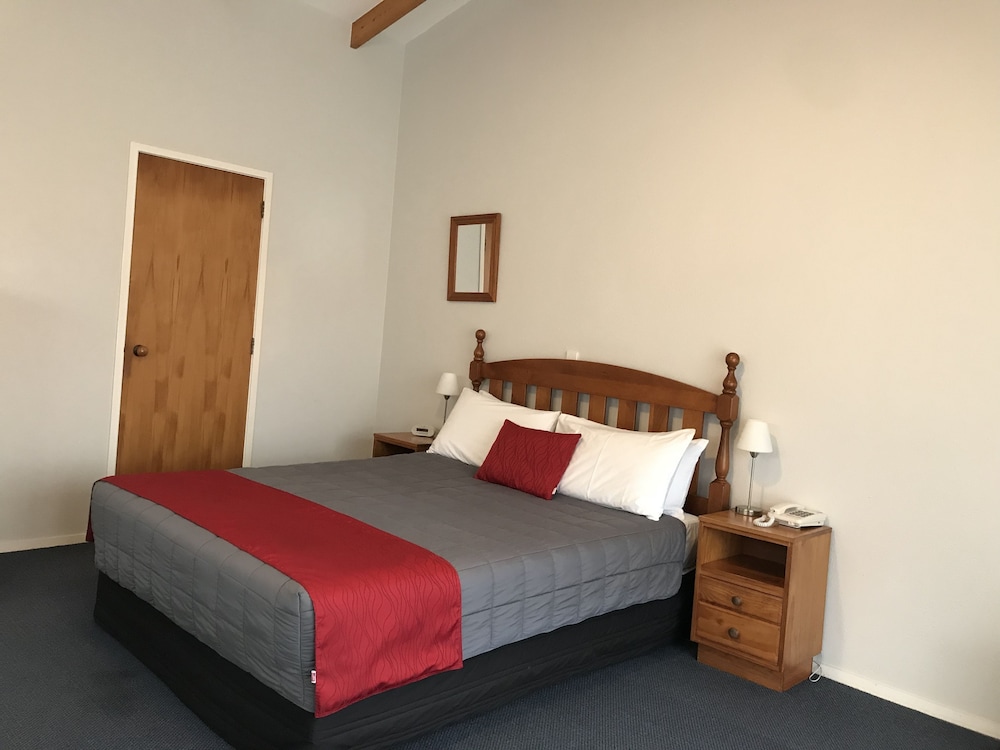 Edelweiss Motel 17/72