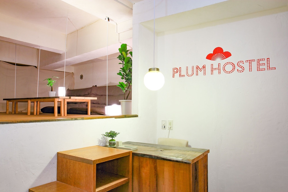 Plum Hostel 3/30