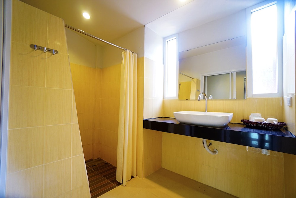 AURORA RESORT KANCHANABURI 49/50