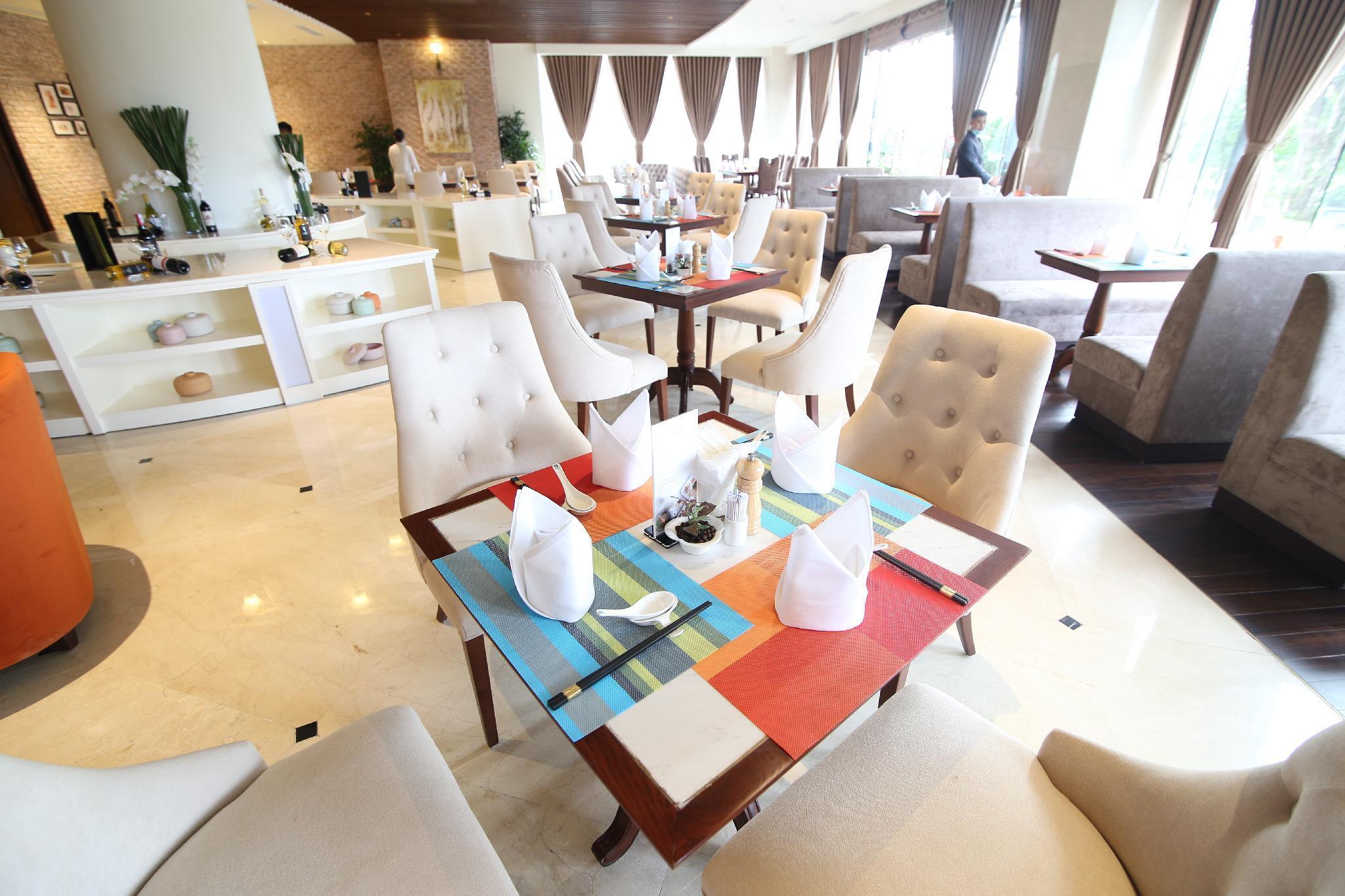 Saigon Halong Hotel 30/43
