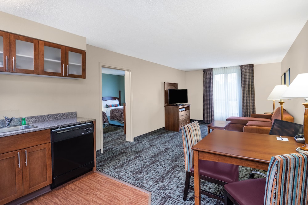 Staybridge Suites Memphis-Poplar Ave East 42/73